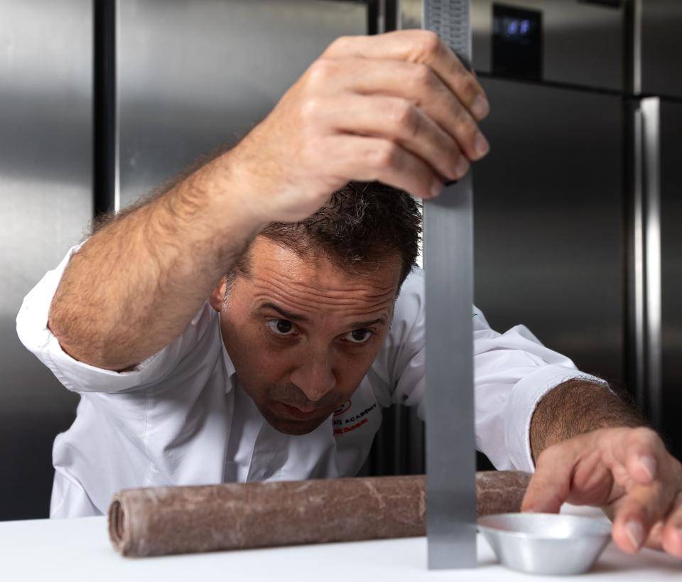 chef bertrand medindo criação